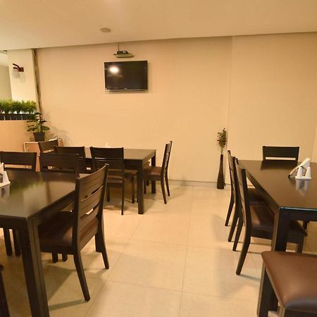 Dibrugarh Club House Hotel Ngoại thất bức ảnh