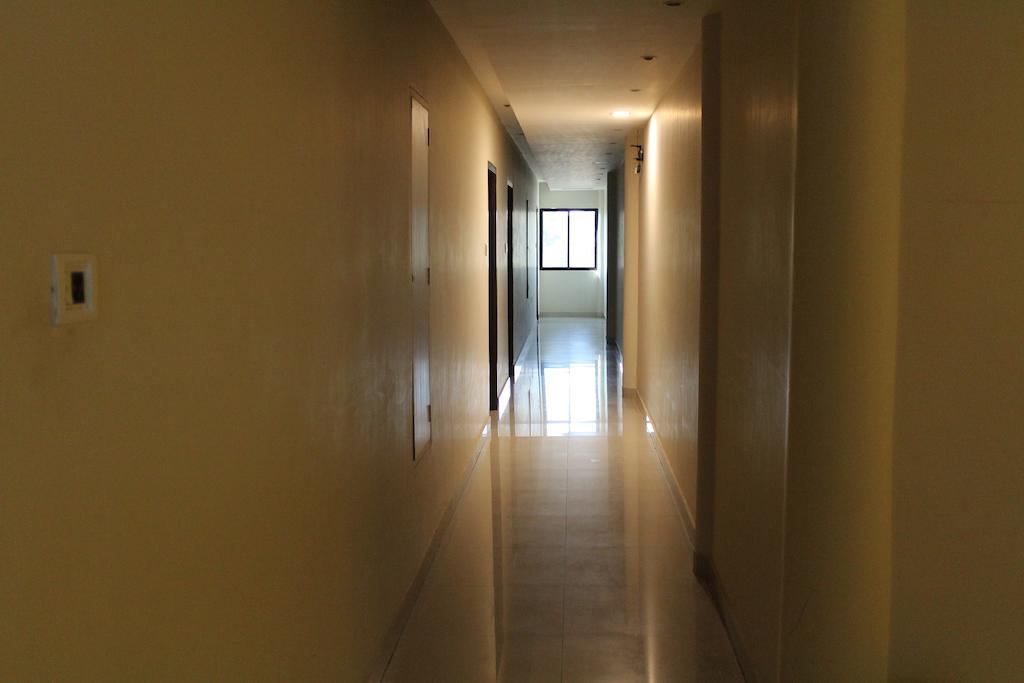 Dibrugarh Club House Hotel Ngoại thất bức ảnh