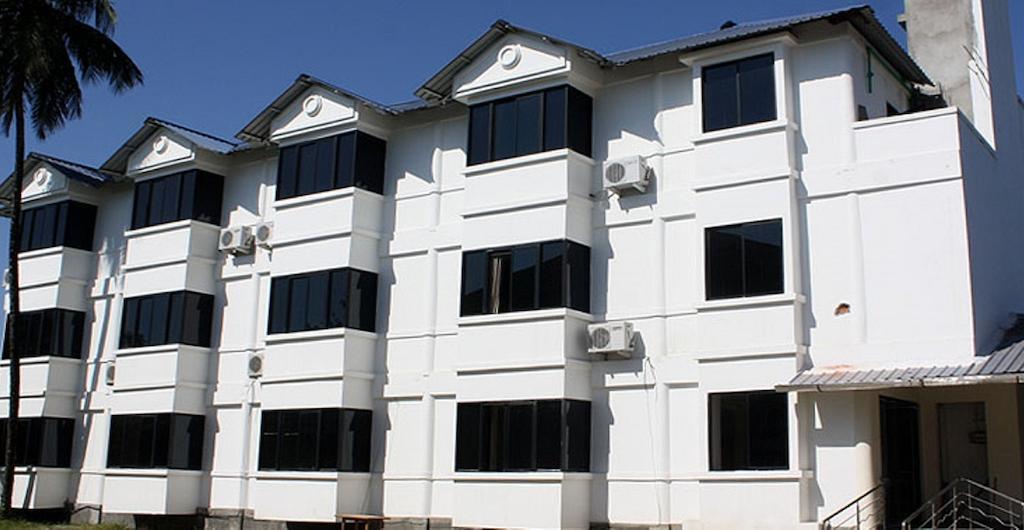 Dibrugarh Club House Hotel Ngoại thất bức ảnh